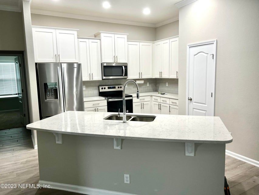 Like new beauty in Pine Lakes property image