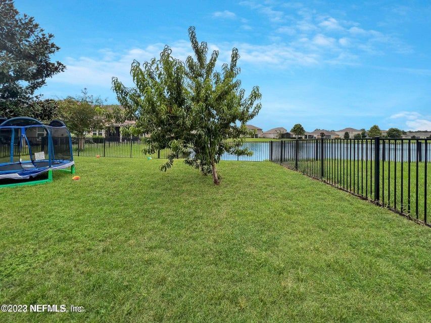 Large 4 bedrooms in Yellow Bluff Estates with bonus room property image