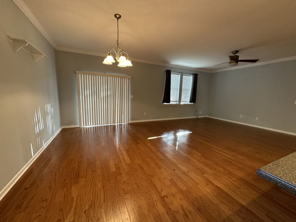 Adorable Home in Desireable Location!! property image