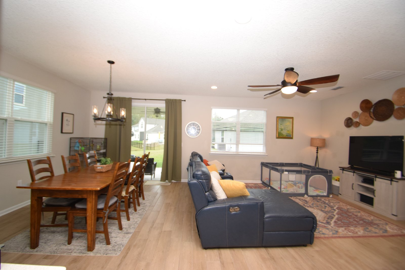 4 bedrooms 2.5 Baths - Alta Lakes - Easy commute Mayport- NAS - Kings Bay property image