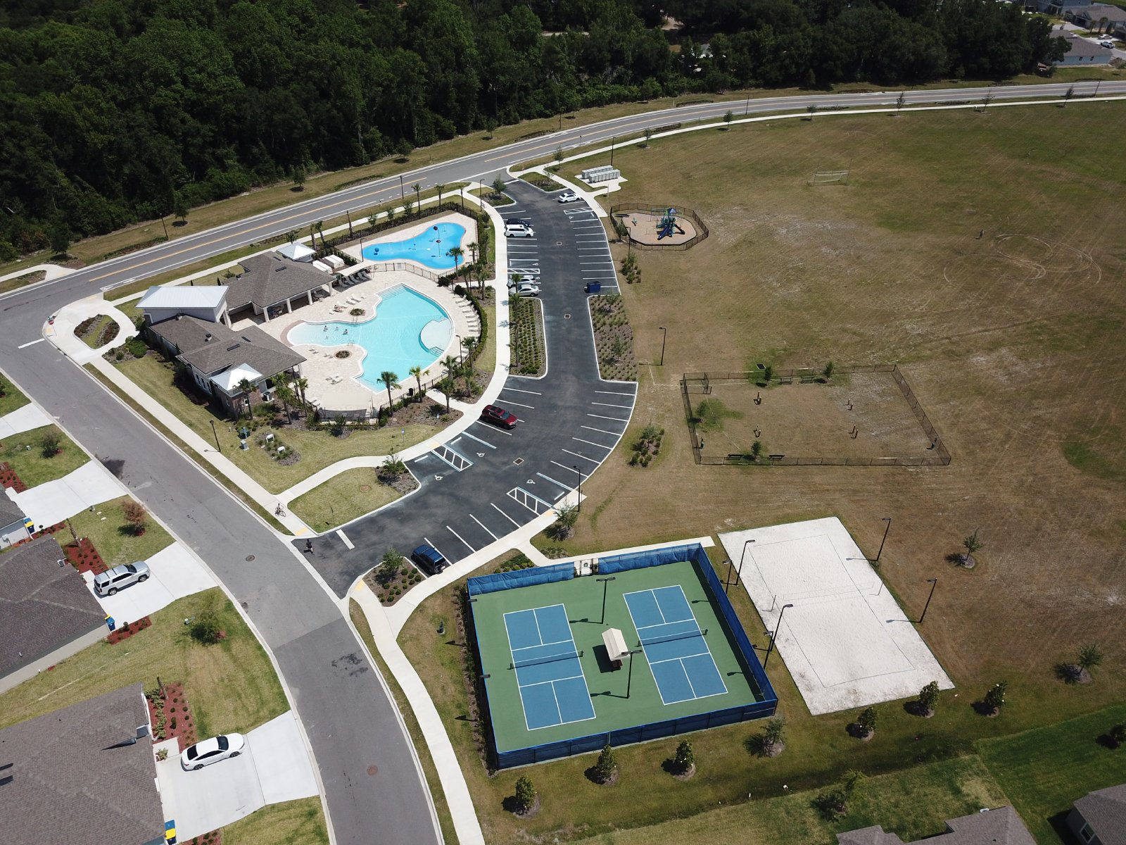 4 bedrooms 2.5 Baths - Alta Lakes - Easy commute Mayport- NAS - Kings Bay property image