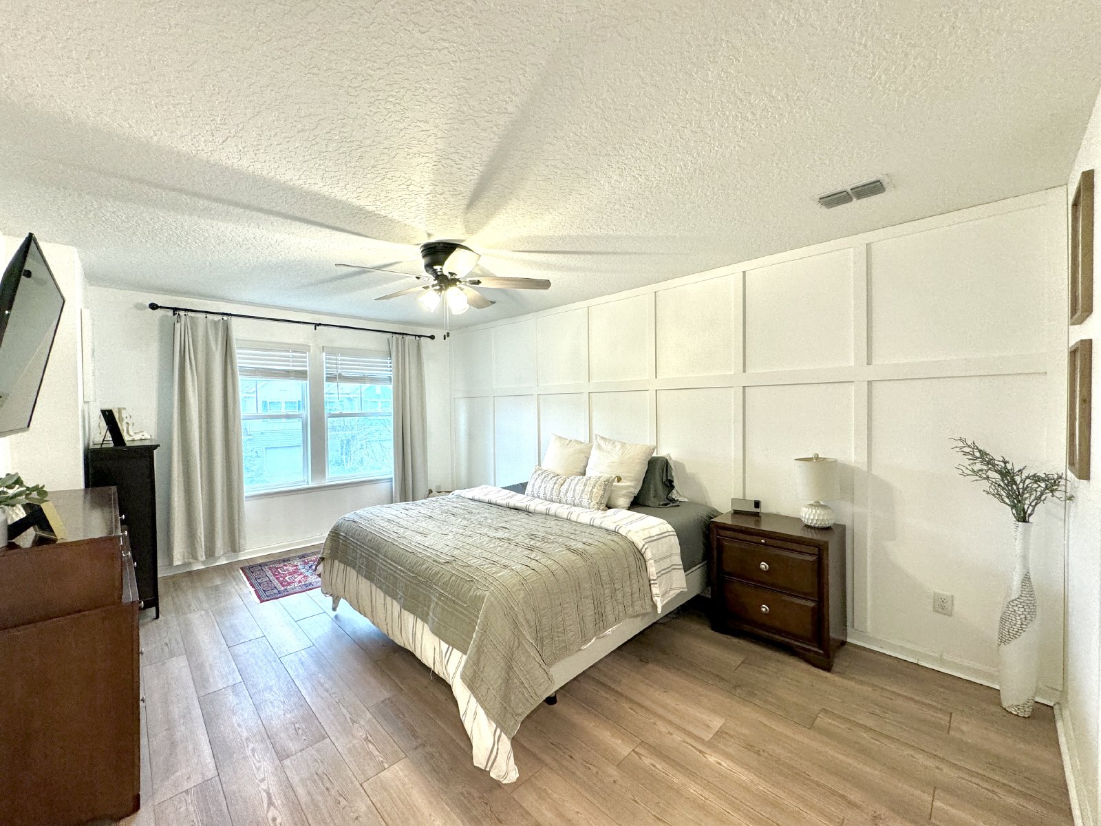 Beautiful Townhome in a perfect location property image
