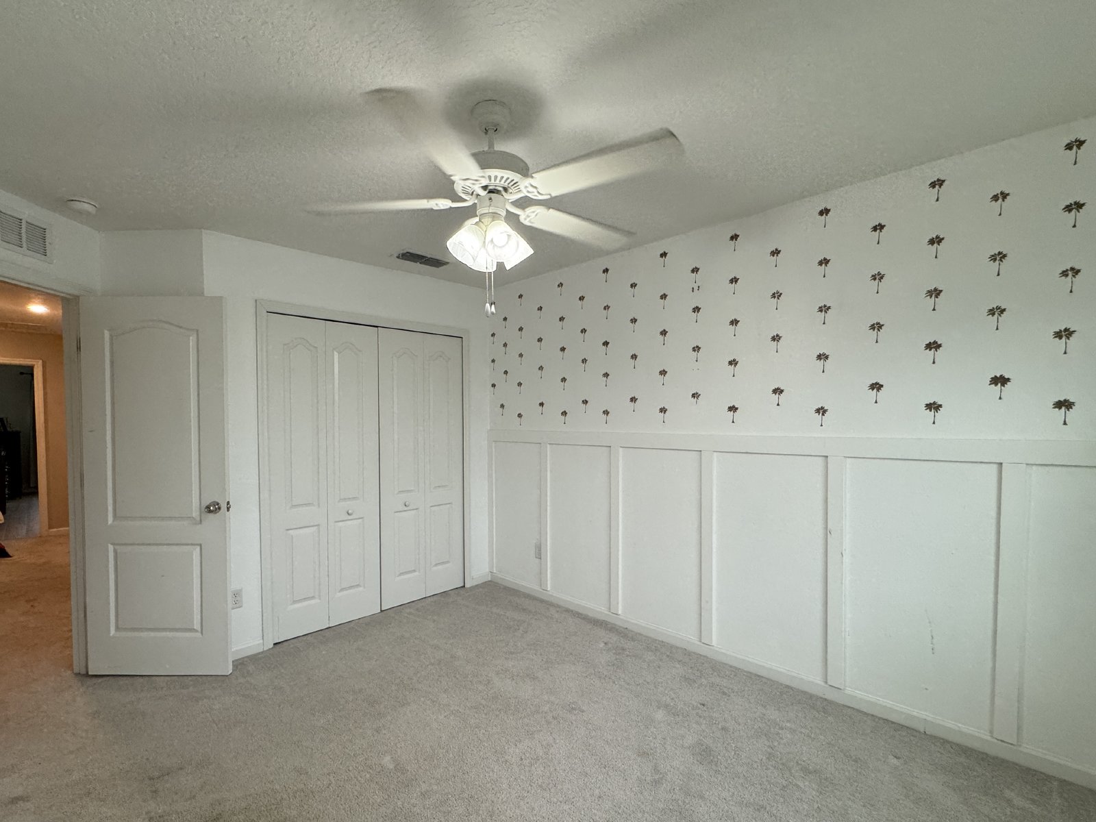 Beautiful Townhome in a perfect location property image