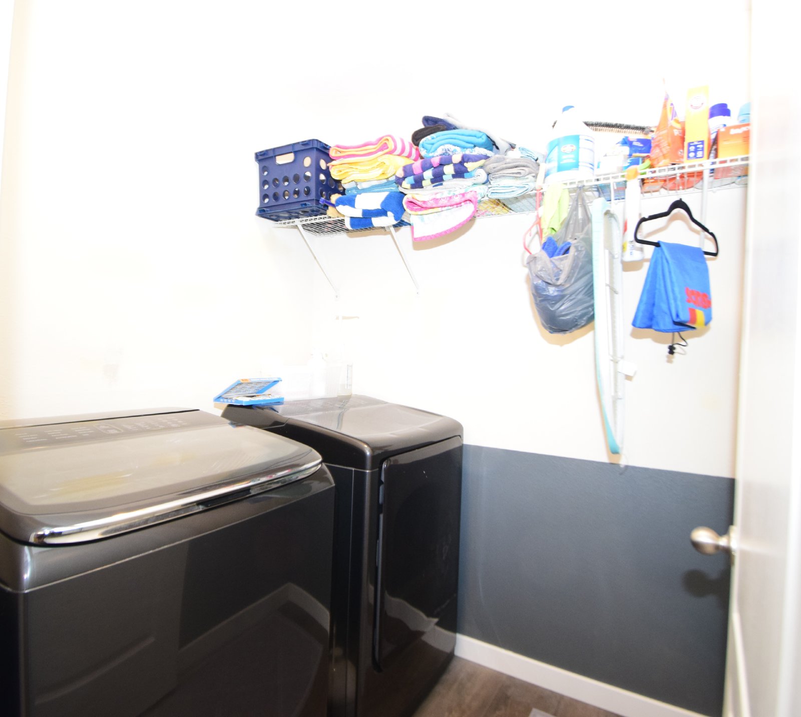 Lake Front 4 beds/2 bath at Alta Lakes- Near Airport- Easy Commute to Mayport- NAS Jax- Kingsbay Naval Station property image