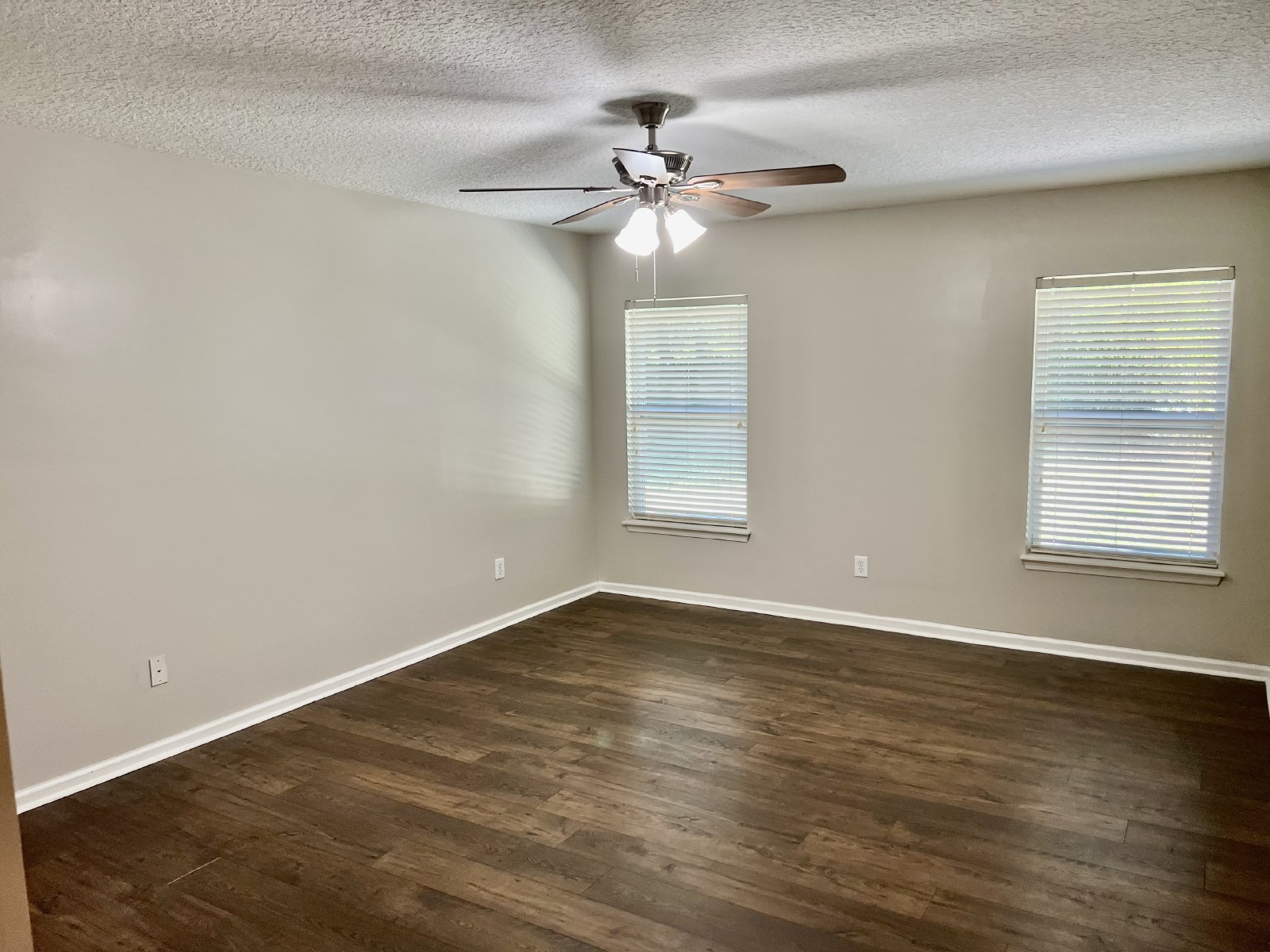 Large 4 bedroom in Eagles Hammock property image