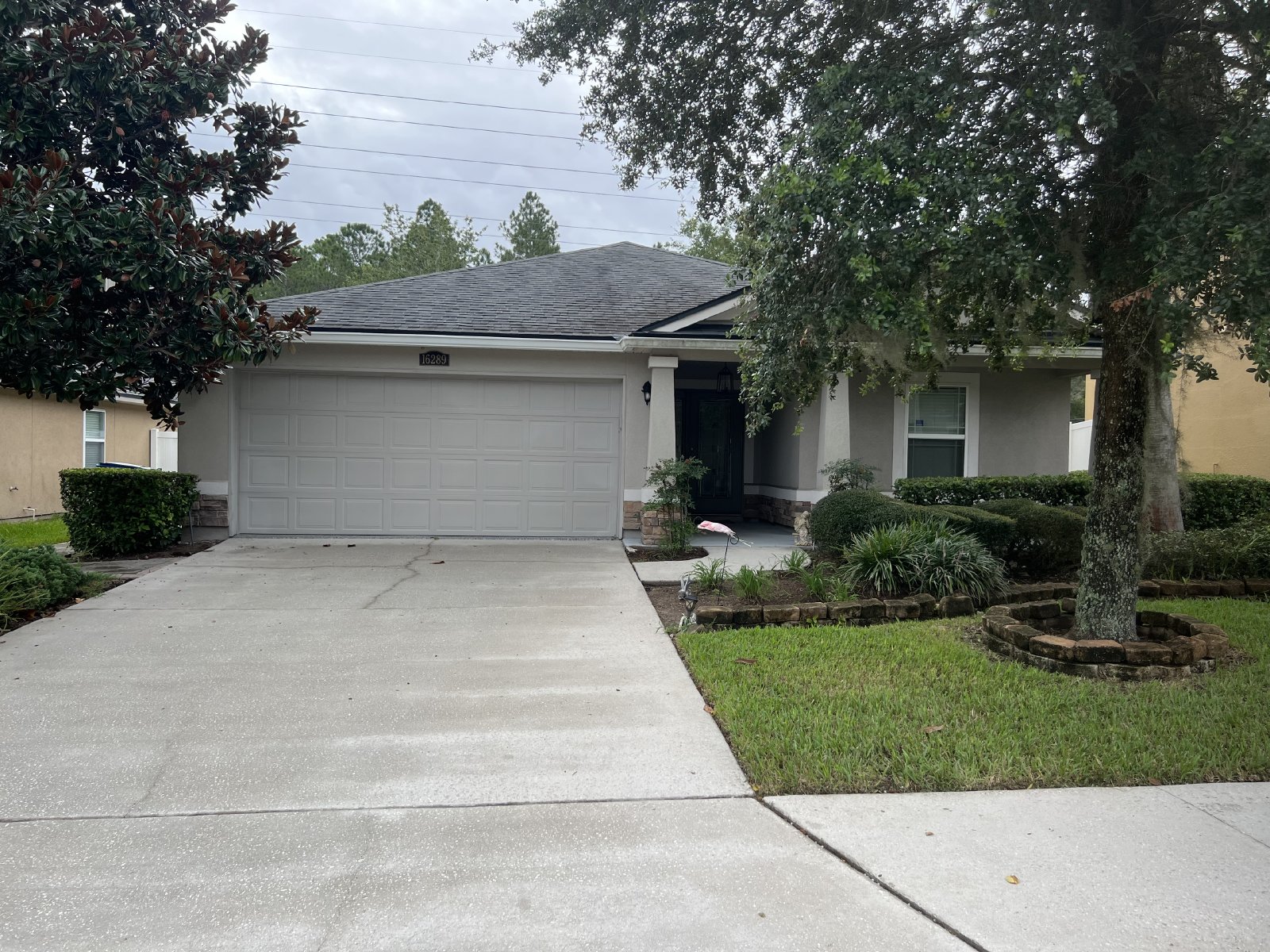 Great 3 bed 2 bath home in family friendly community property image
