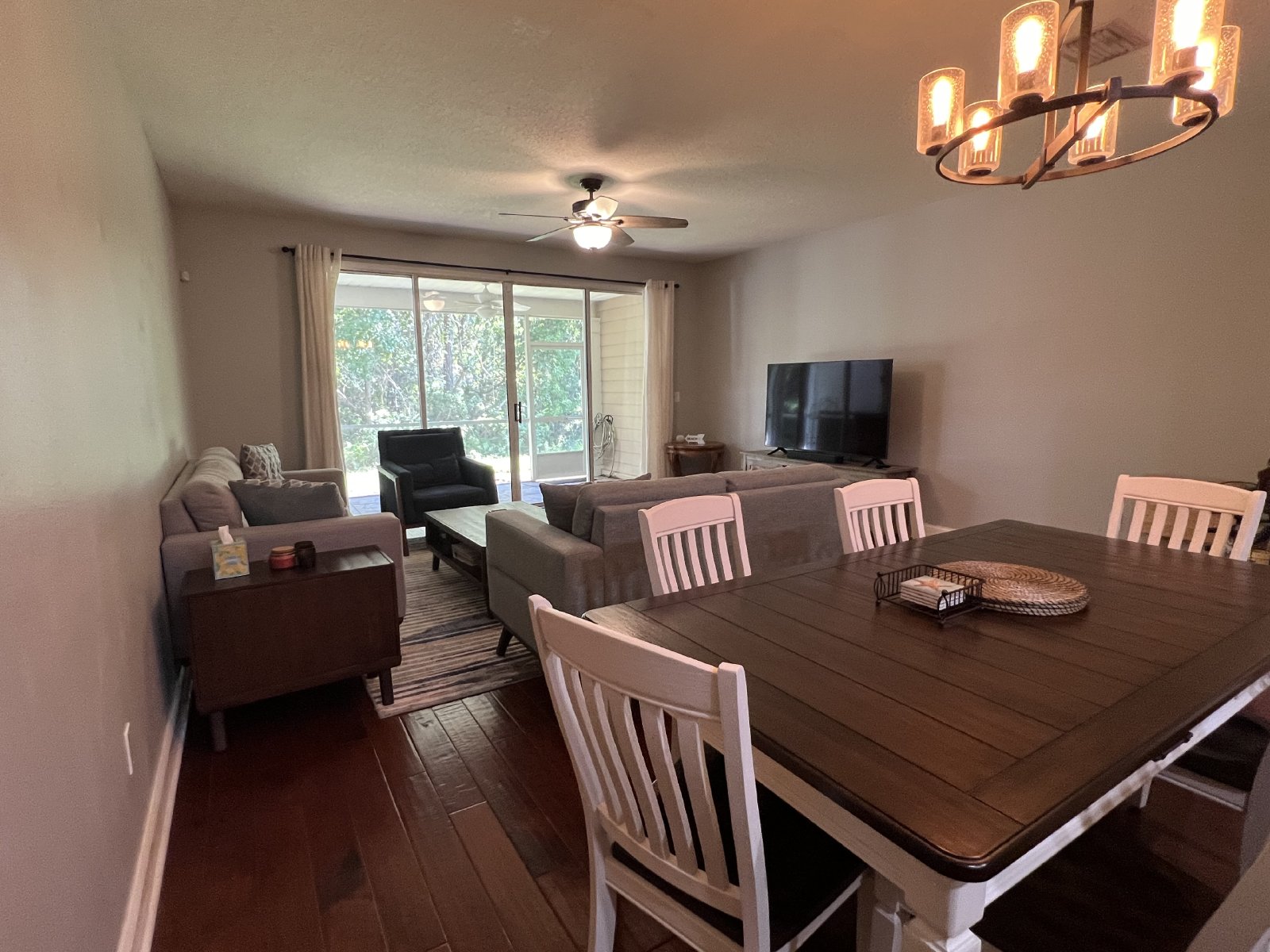 Charming 3-Bedroom Townhome with Hardwood Floors and Community Amenities Near St. Johns Town Center property image