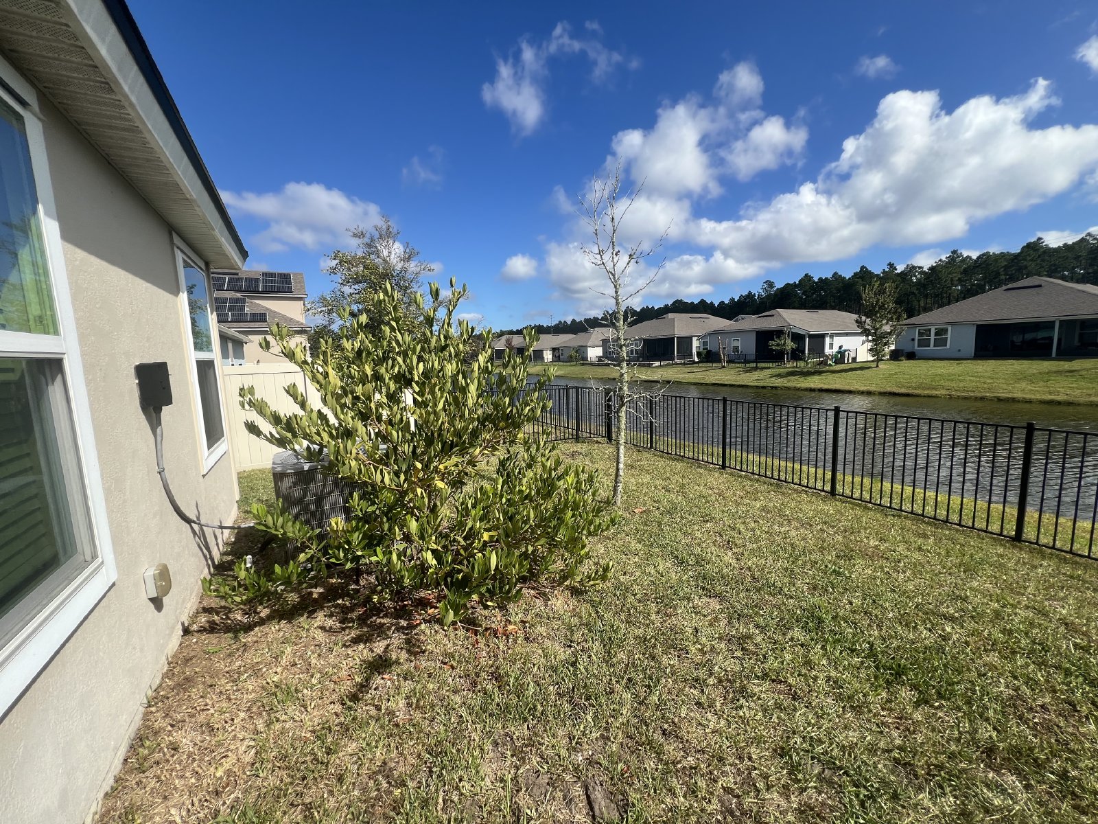 Great newer 3 bed/ 2 bath home in gated community property image