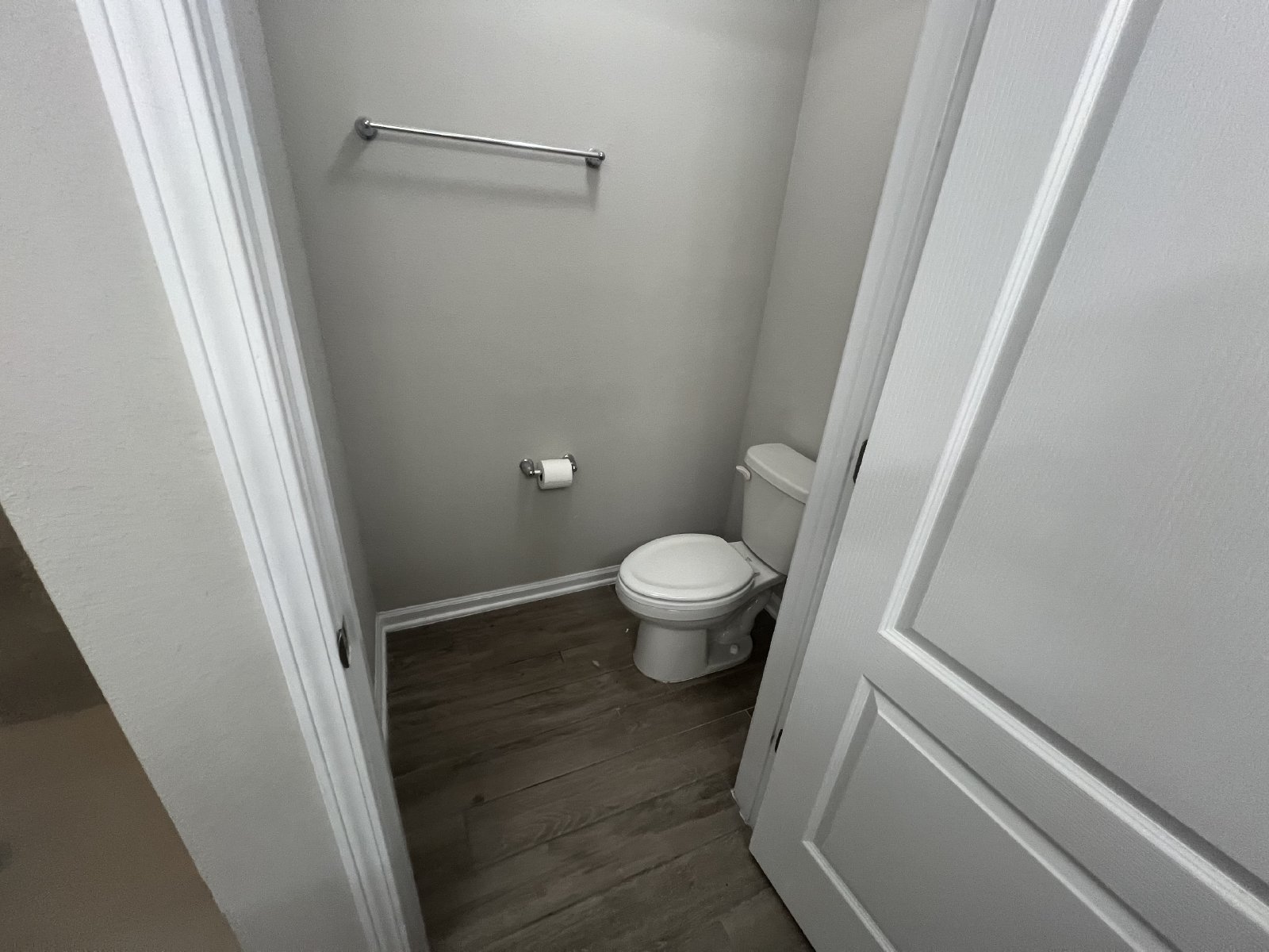 Great newer 3 bed/ 2 bath home in gated community property image
