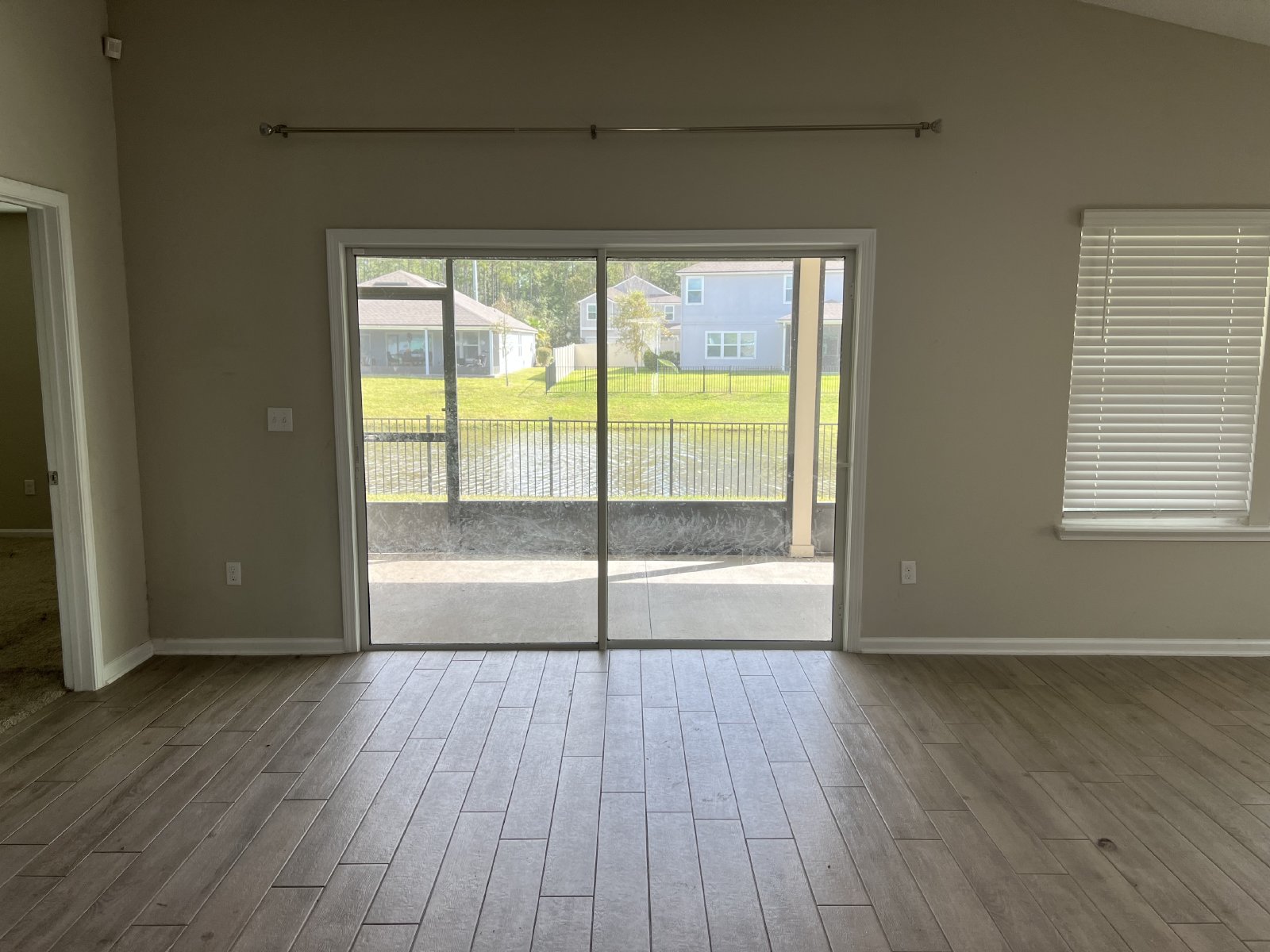 Great newer 3 bed/ 2 bath home in gated community property image