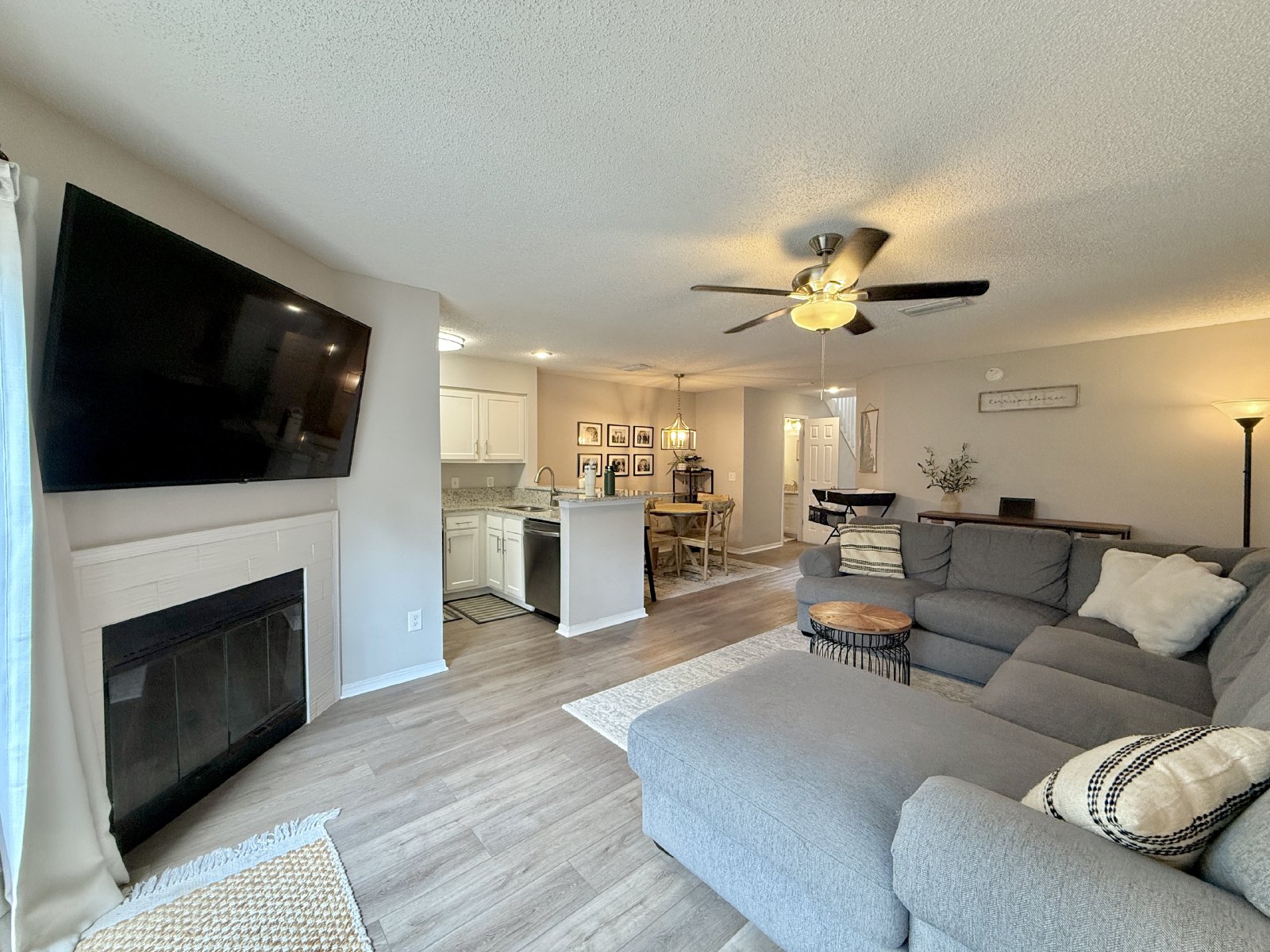 Charming Neptune Beach Townhome – Your Coastal Lifestyle Awaits! property image