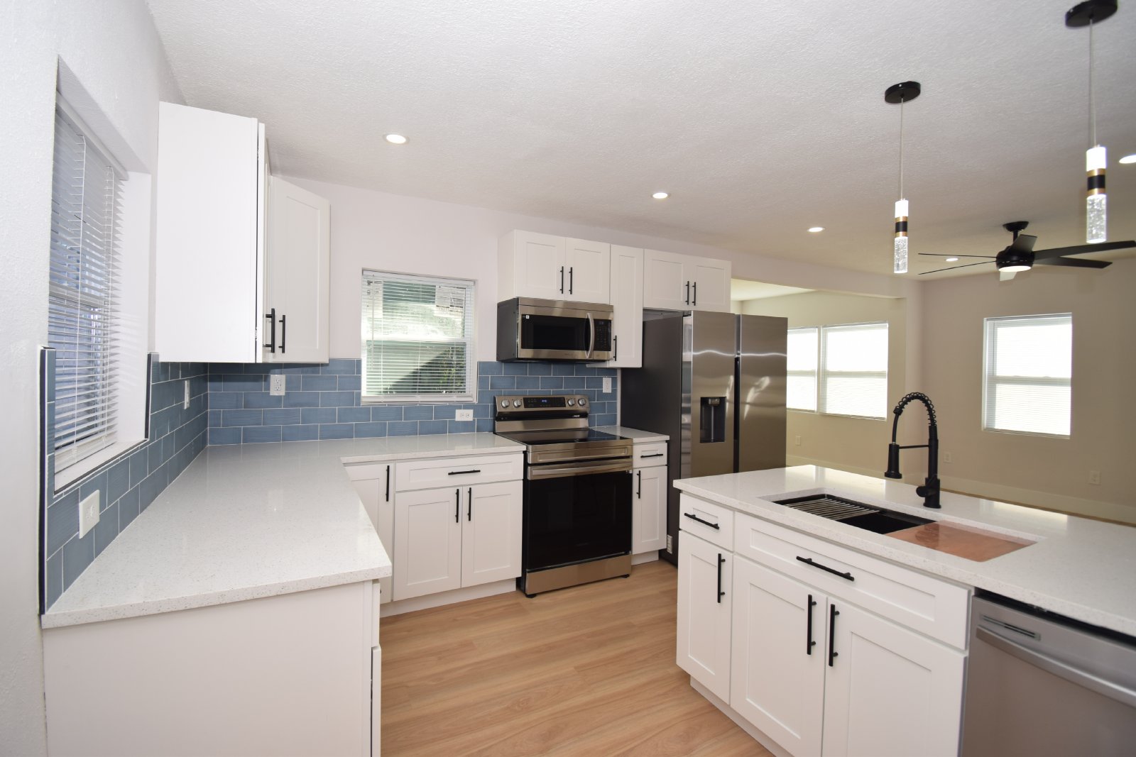 Renovated 3/2 Cozy home with Fenced Yard property image