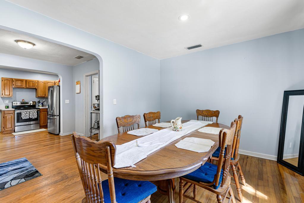 Spacious 3-Bedroom Home in a Prime Near Downtown Jacksonville Location! property image