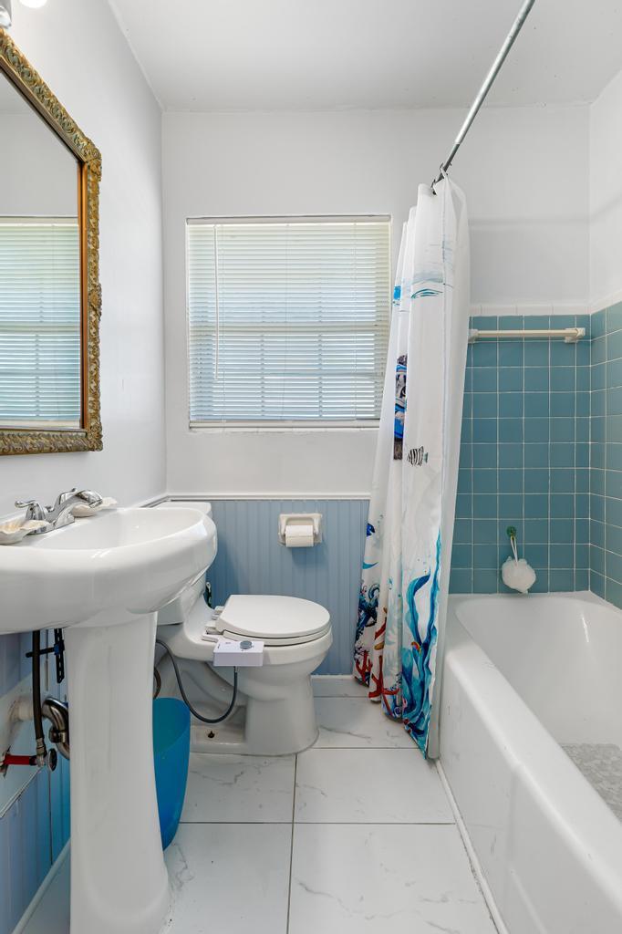 Spacious 3-Bedroom Home in a Prime Near Downtown Jacksonville Location! property image