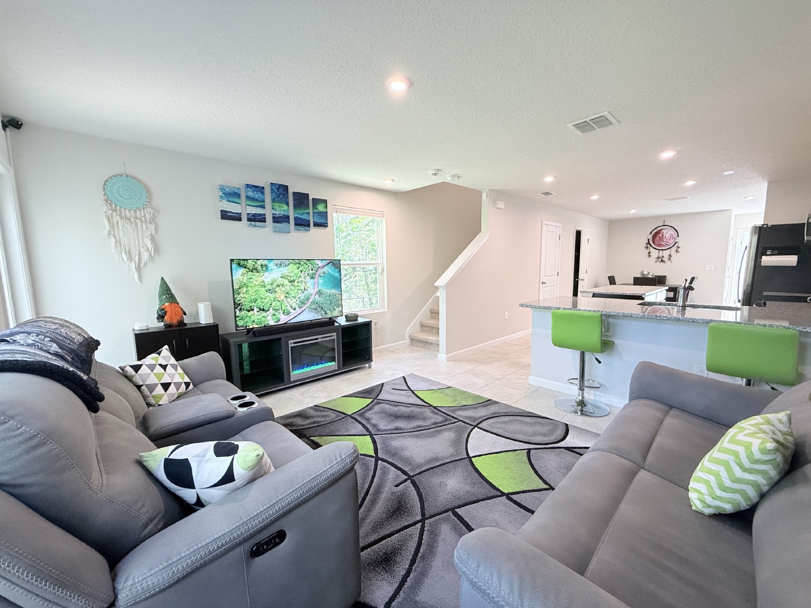 Nearly Brand New Townhome property image