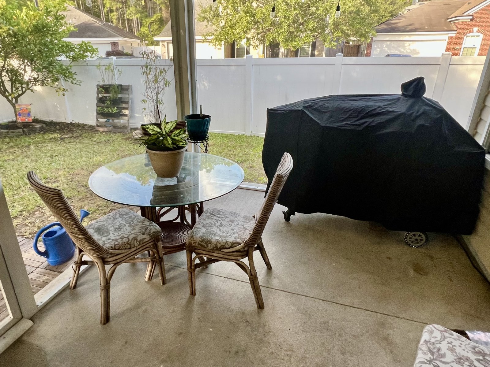 Spacious 3 Bedroom, 2 Bath Home on Corner Lot! property image