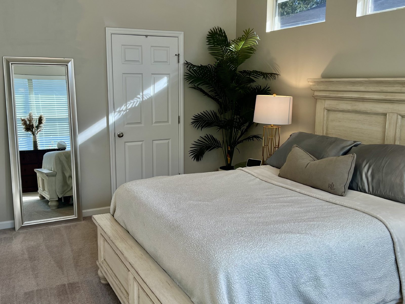 Spacious 3 Bedroom, 2 Bath Home on Corner Lot! property image