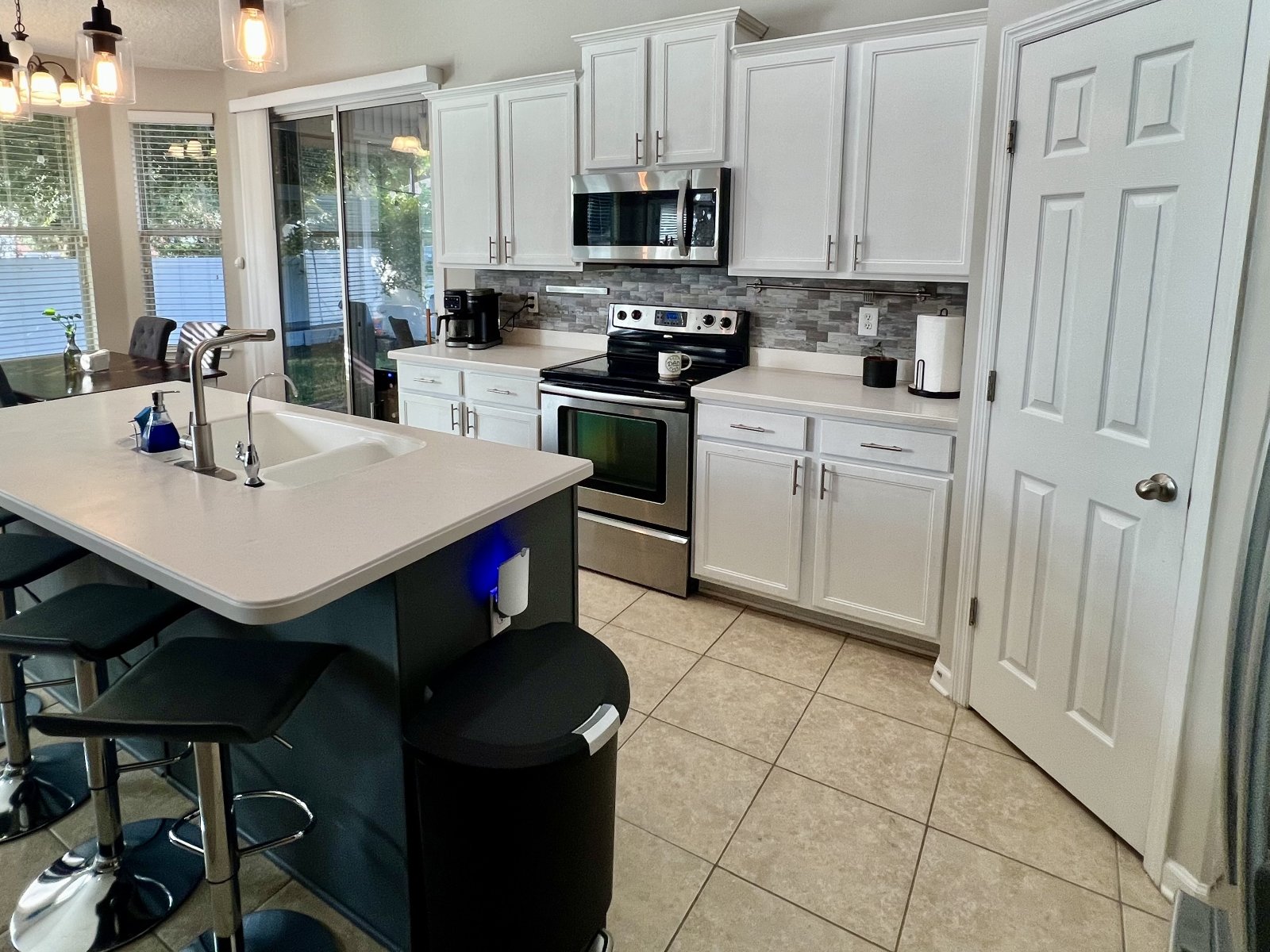 Spacious 3 Bedroom, 2 Bath Home on Corner Lot! property image