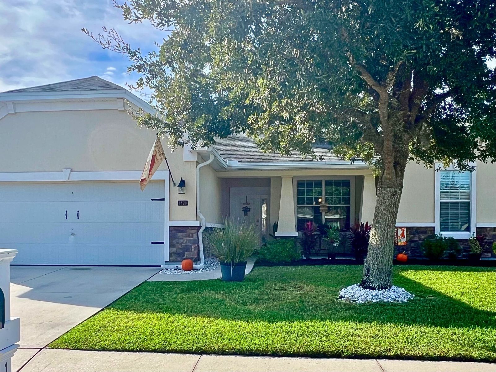 Spacious 3 Bedroom, 2 Bath Home on Corner Lot! property image