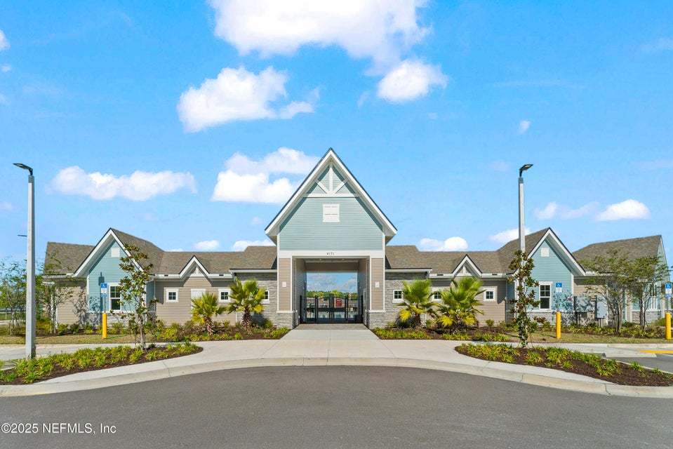 Modern 4 Bedroom Home with Exceptional Amenities! property image