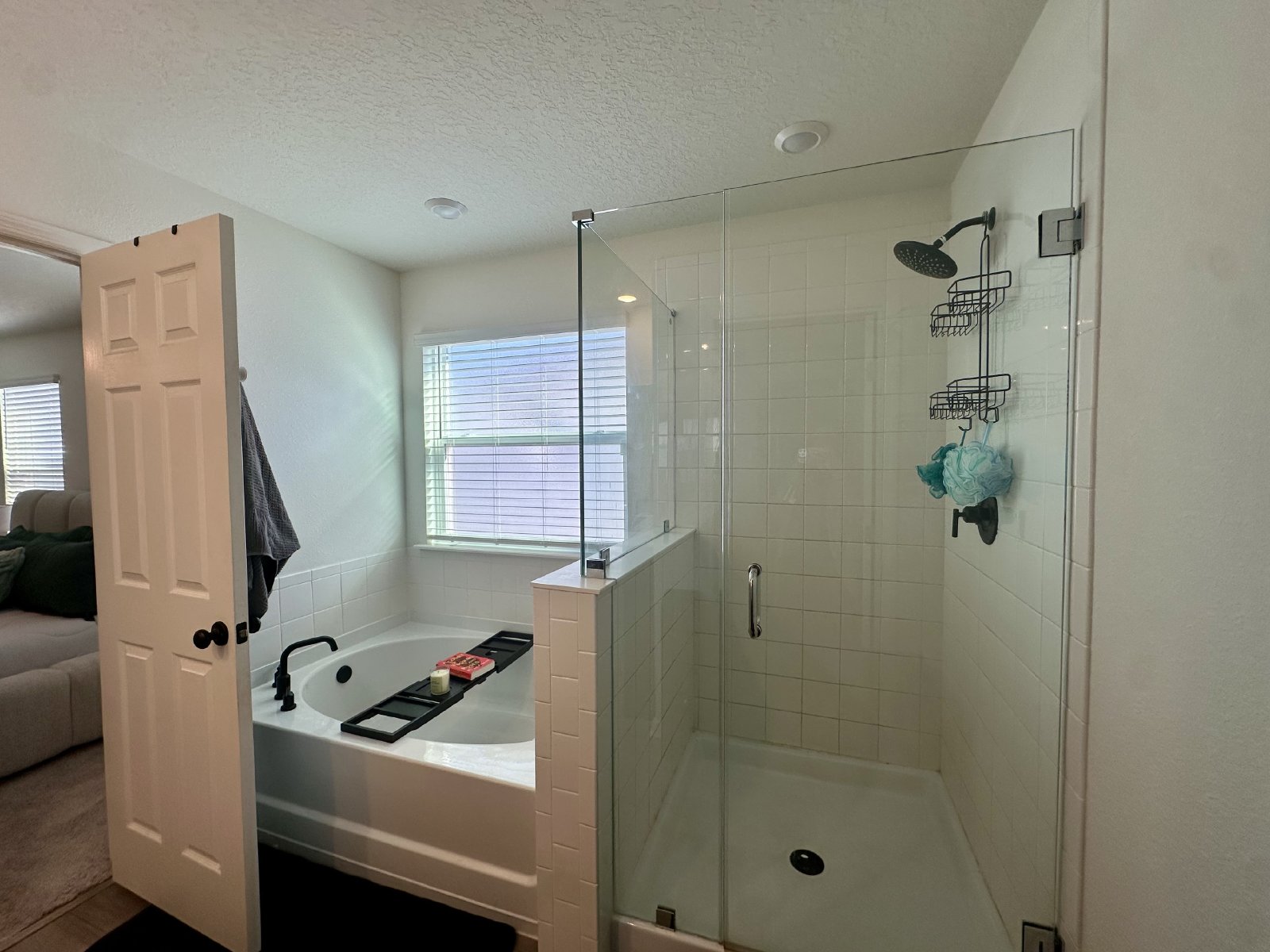 Nearly New Well Maintained Home In Panther Creek property image