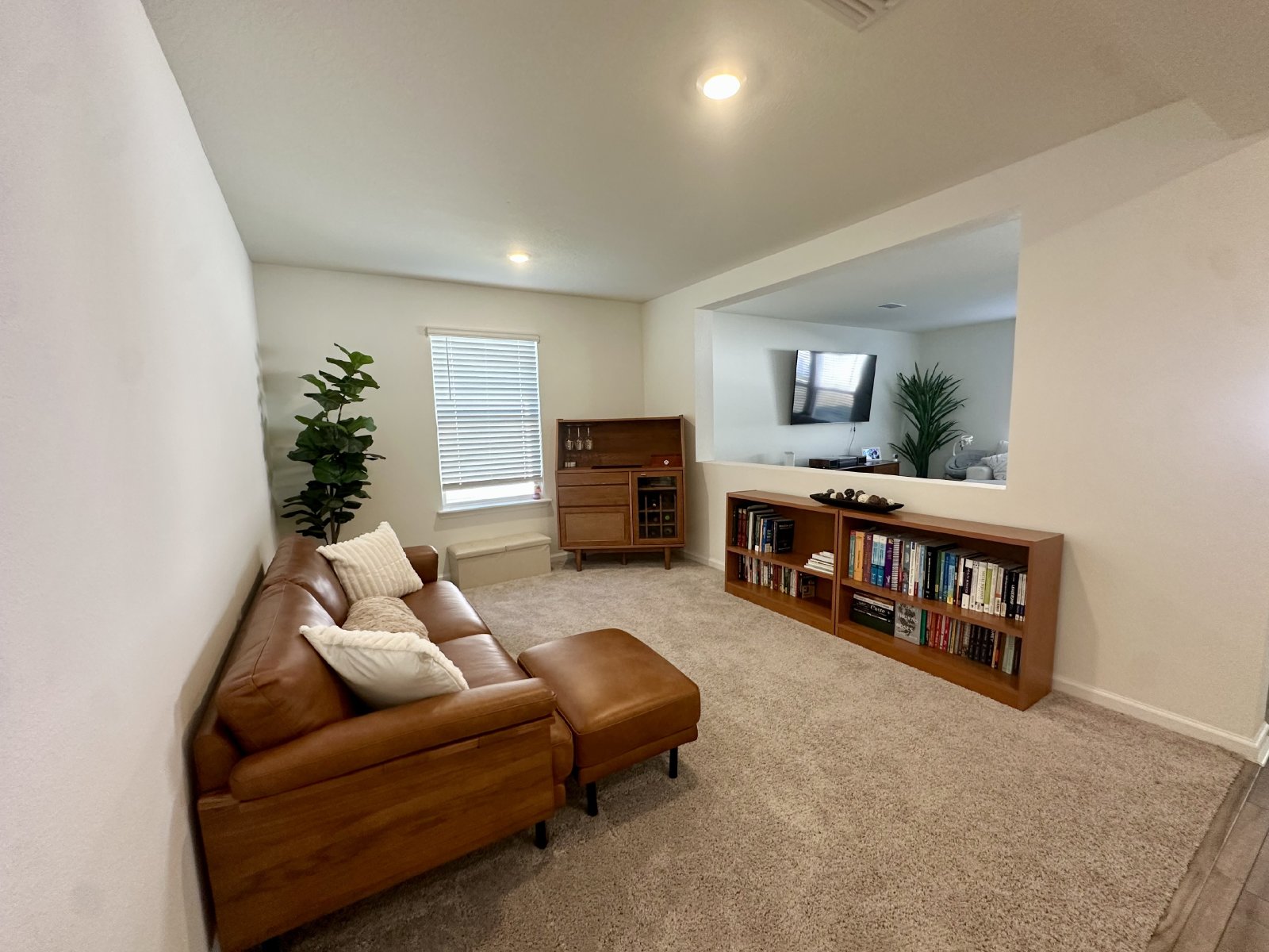 Nearly New Well Maintained Home In Panther Creek property image