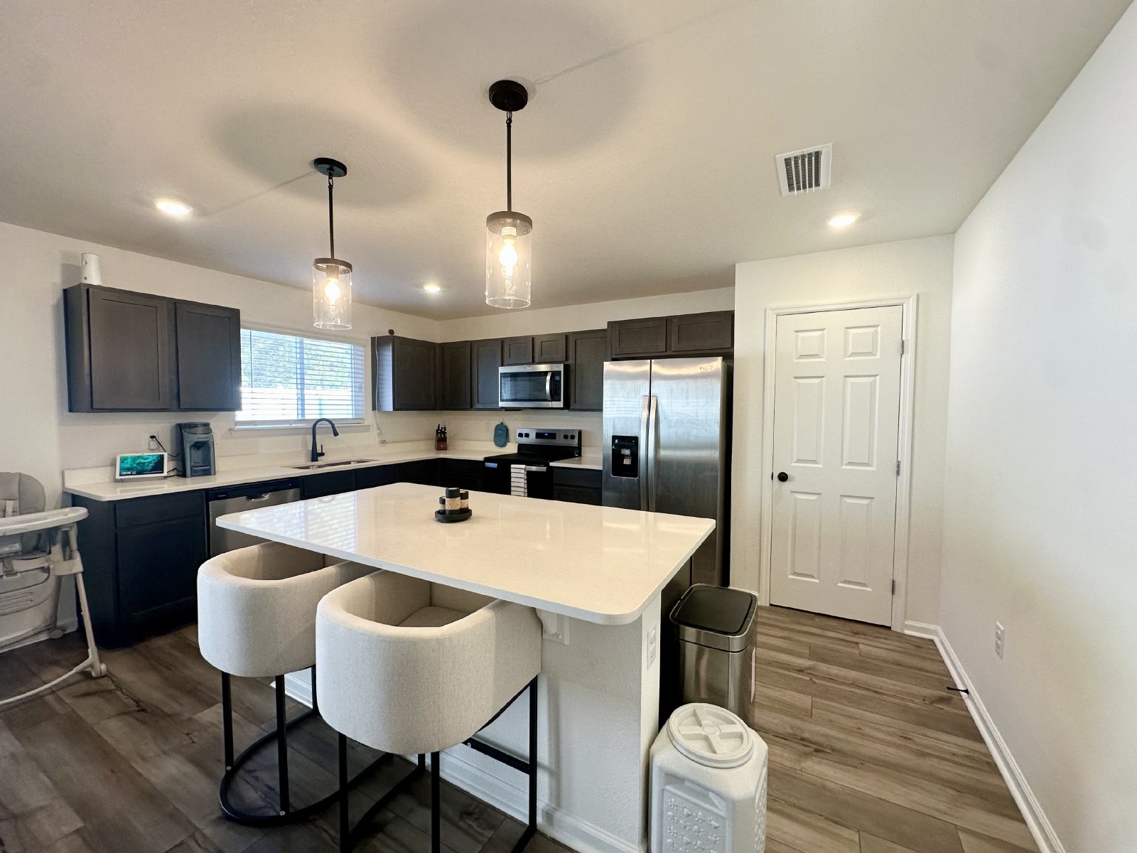 Nearly New Well Maintained Home In Panther Creek property image