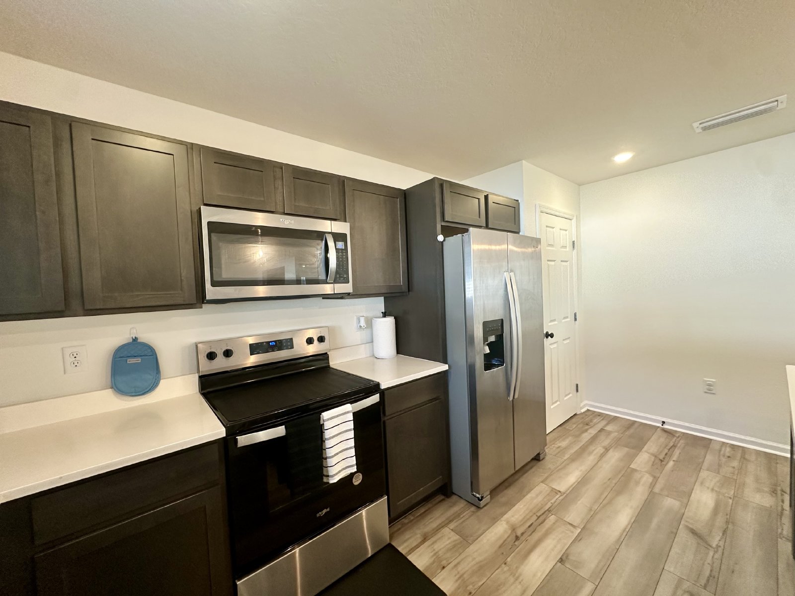 Nearly New Well Maintained Home In Panther Creek property image