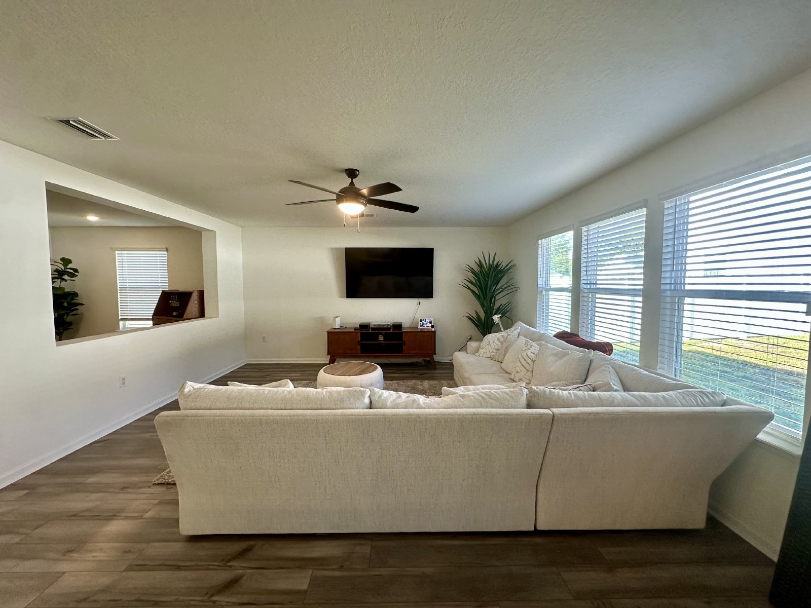 Nearly New Well Maintained Home In Panther Creek property image