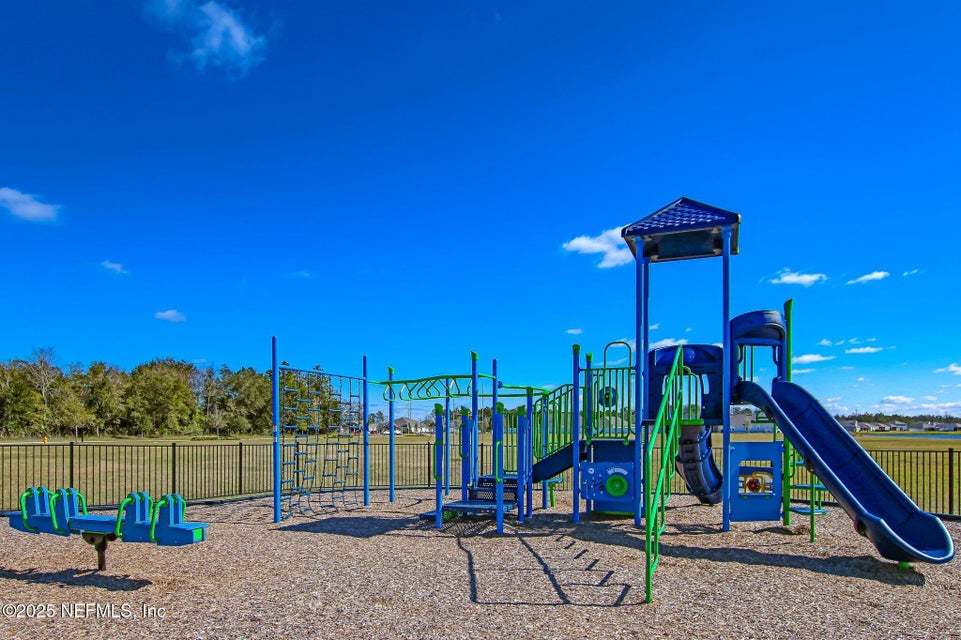 Beautiful 3-Bed, 2-Bath Home in a Highly Desirable Amenity-Rich Community! property image