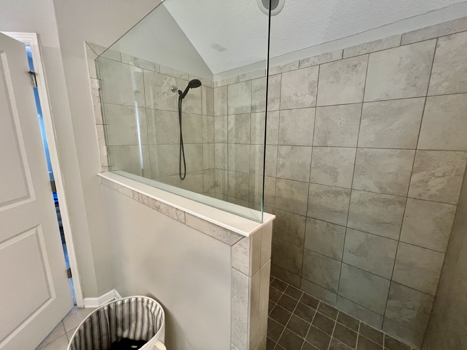 Luxury 4 bed/3 bath Pool Home for Rent – Space, Style & Location! property image