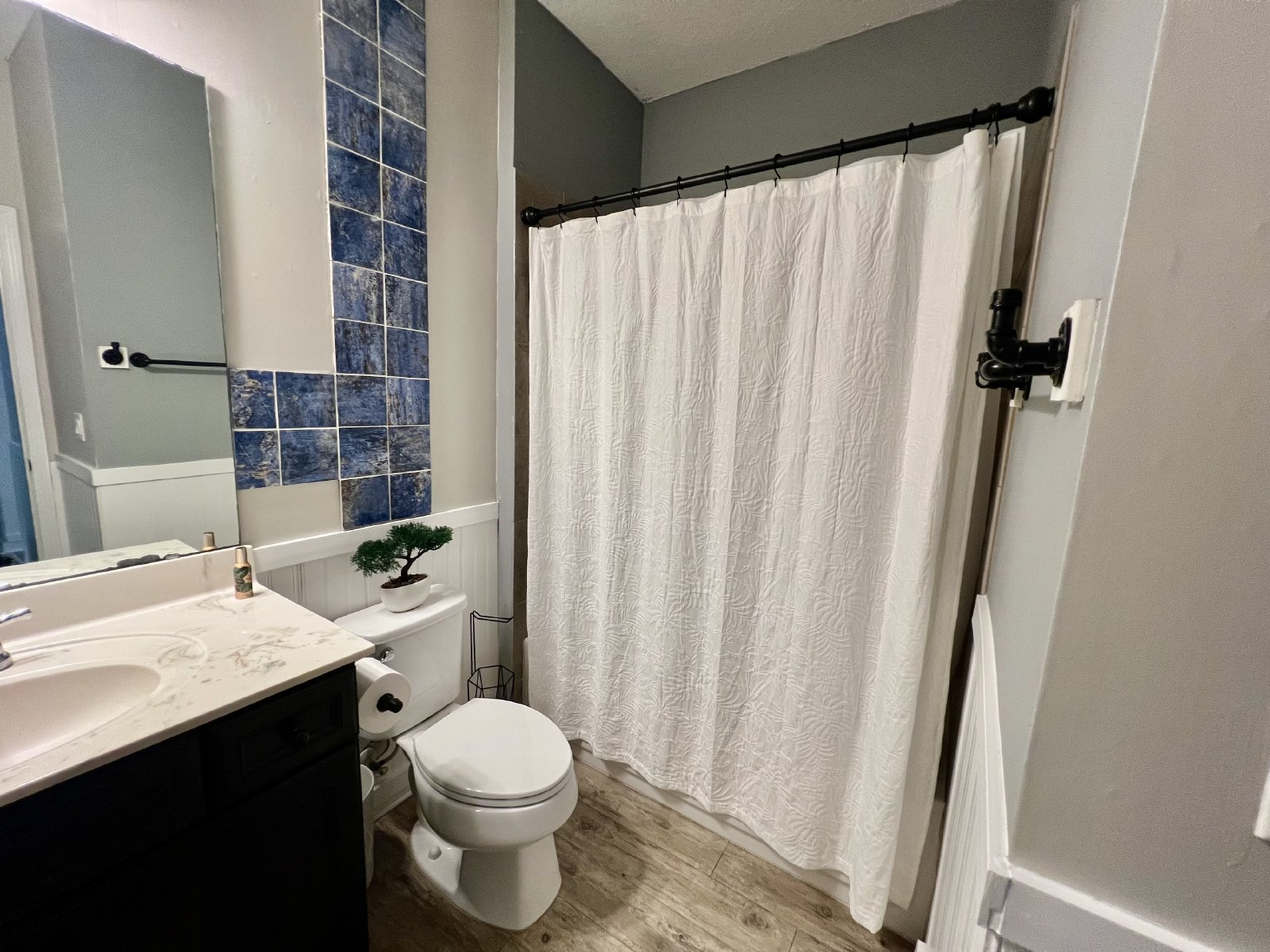 Luxury 4 bed/3 bath Pool Home for Rent – Space, Style & Location! property image