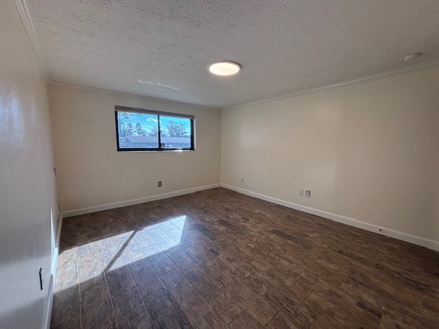 Unique 3-Bedroom Pool Home for Rent in Orange Park – RV Hookup & Exceptional Outdoor Living property image