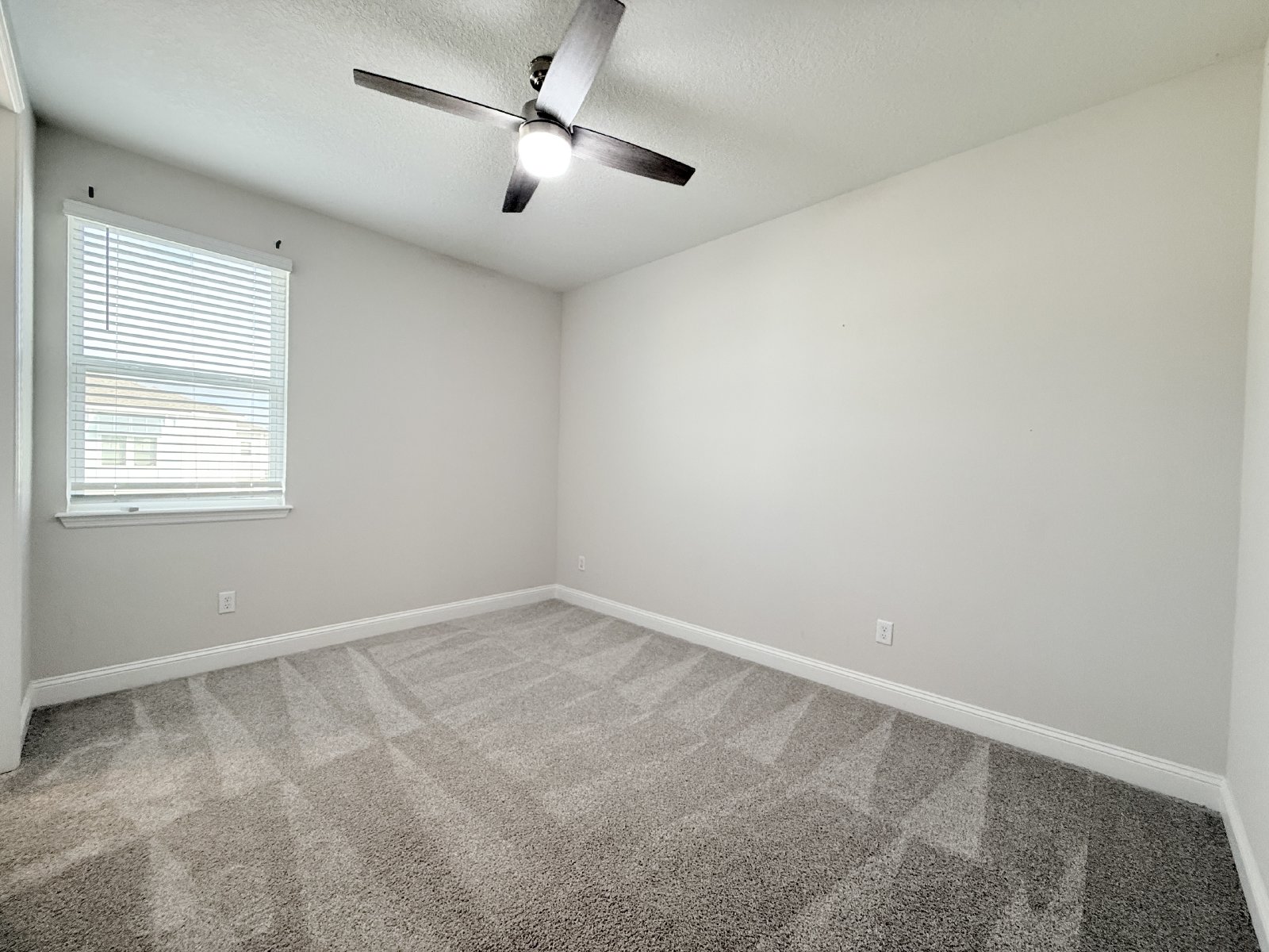 Practically New Townhome in Amazing Location! property image