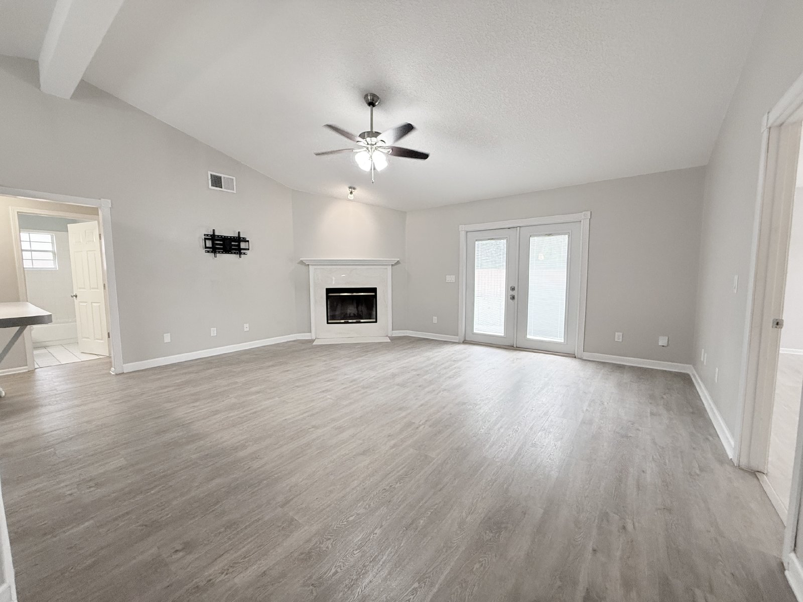 Single Family Home in the Heart of Mandarin! property image