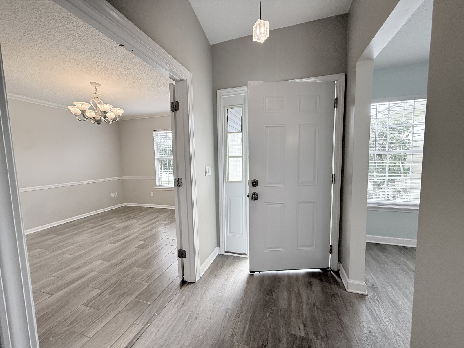 Single Family Home in the Heart of Mandarin! property image