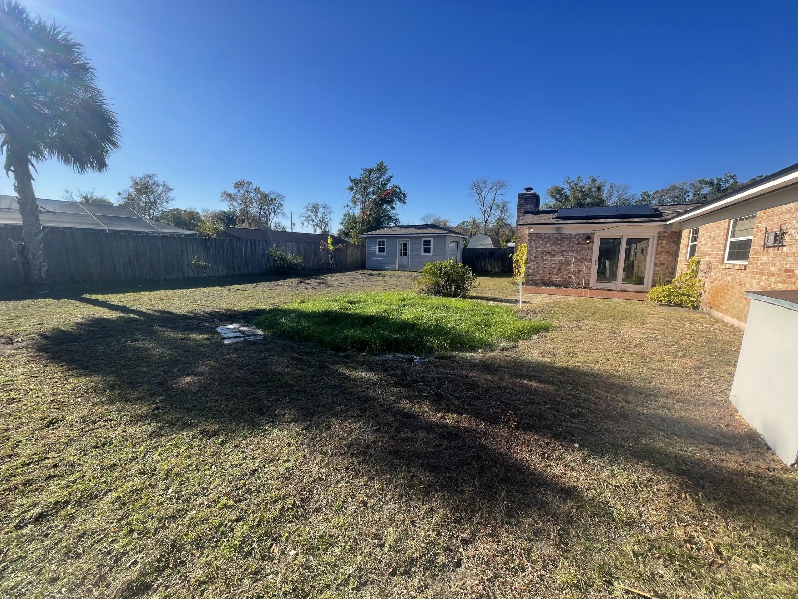 Charming 3-Bedroom Home for Rent in Orange Park with Fireplace & Solar Panels property image