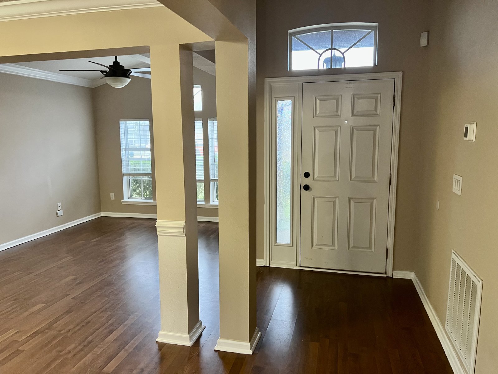 Large 4-bedroom home in great community property image