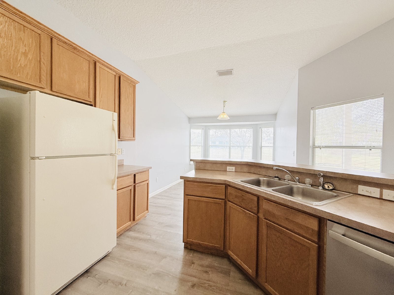 Spacious Home on Cul-De-Sac property image