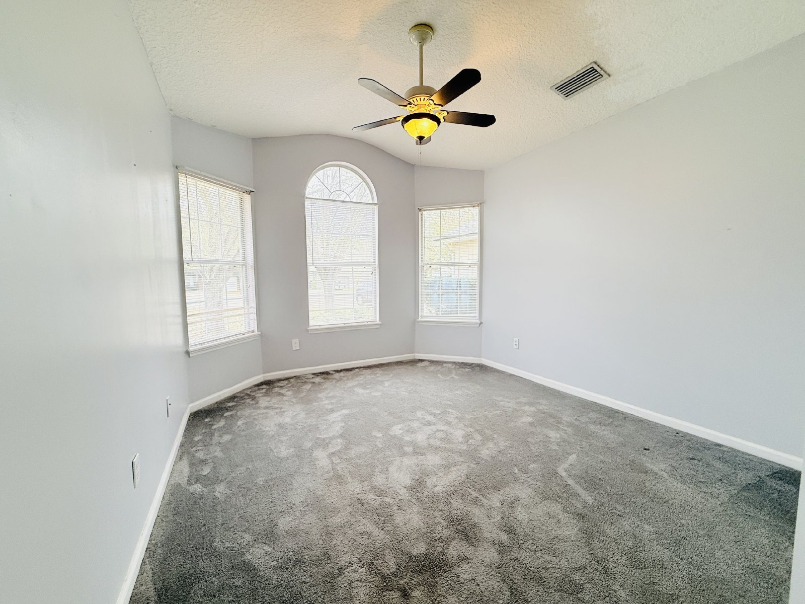 Spacious Home on Cul-De-Sac property image