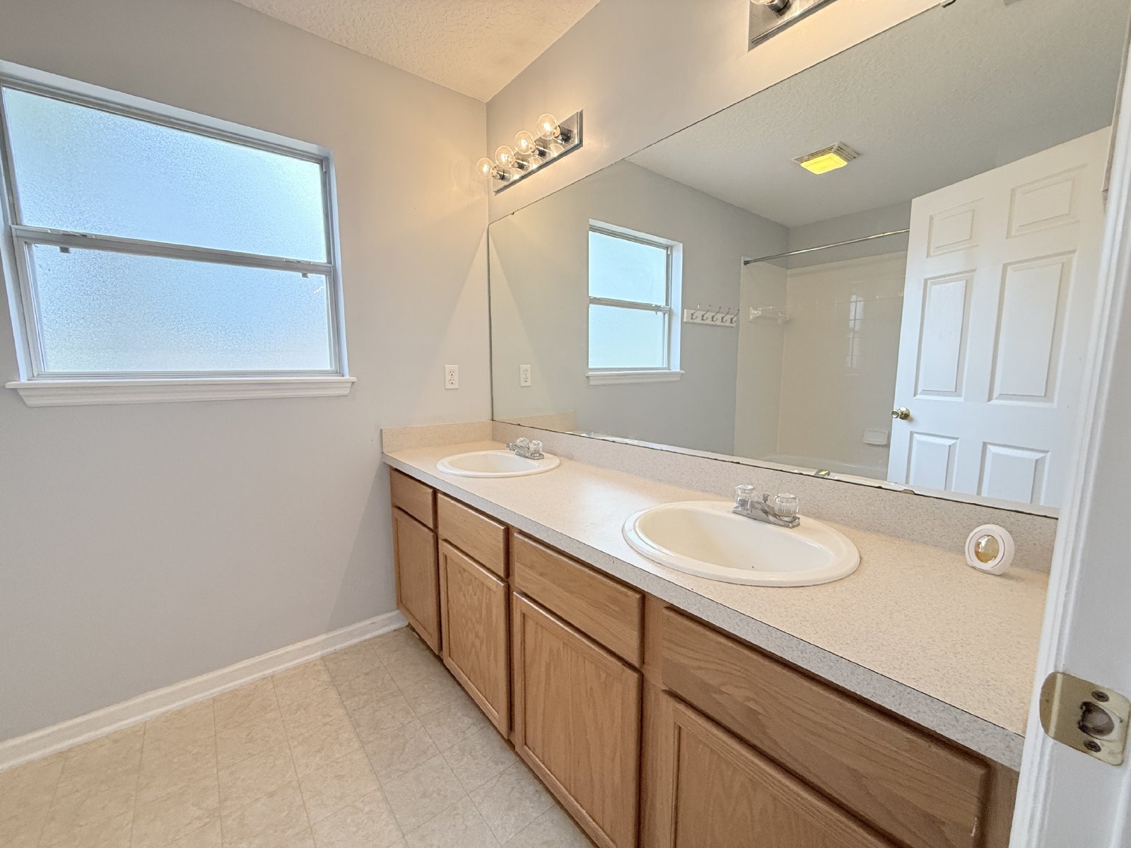 Spacious Home on Cul-De-Sac property image