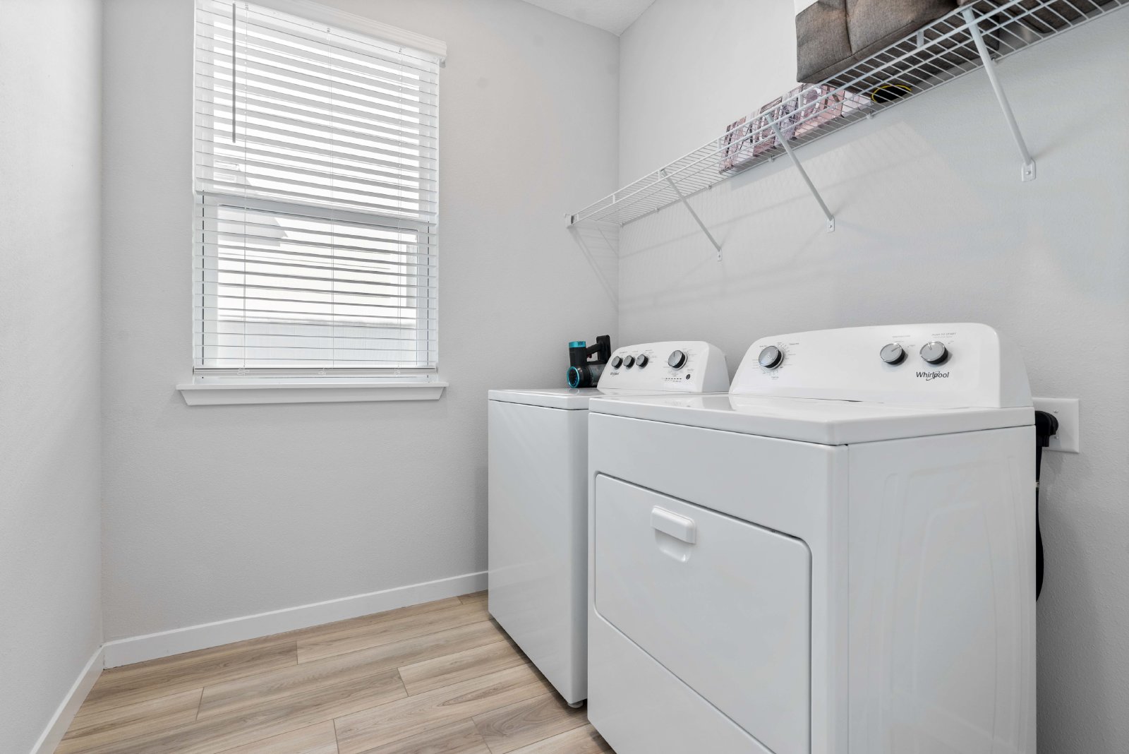 Stunning 2025 Build – Spacious 5BR Home with Open Floor Plan & Fenced Yard property image