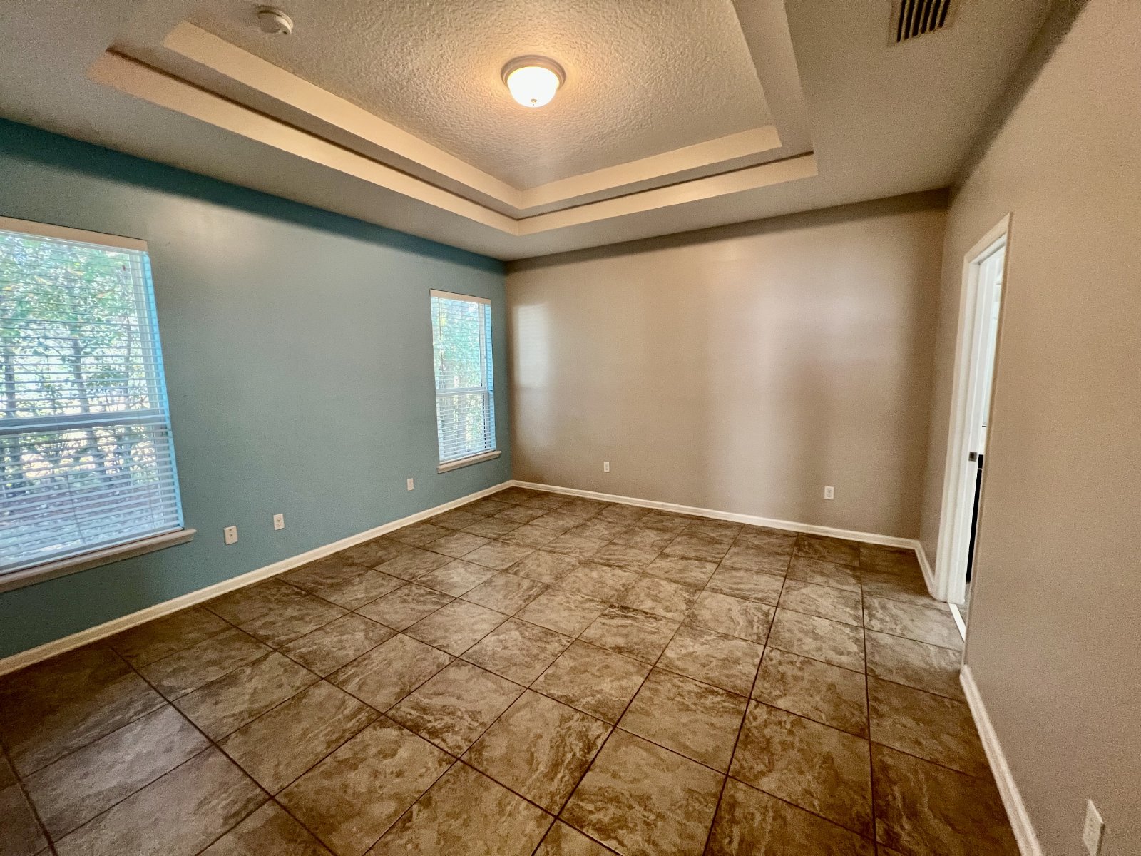 Large 3/2 home on Cul-de-sac property image