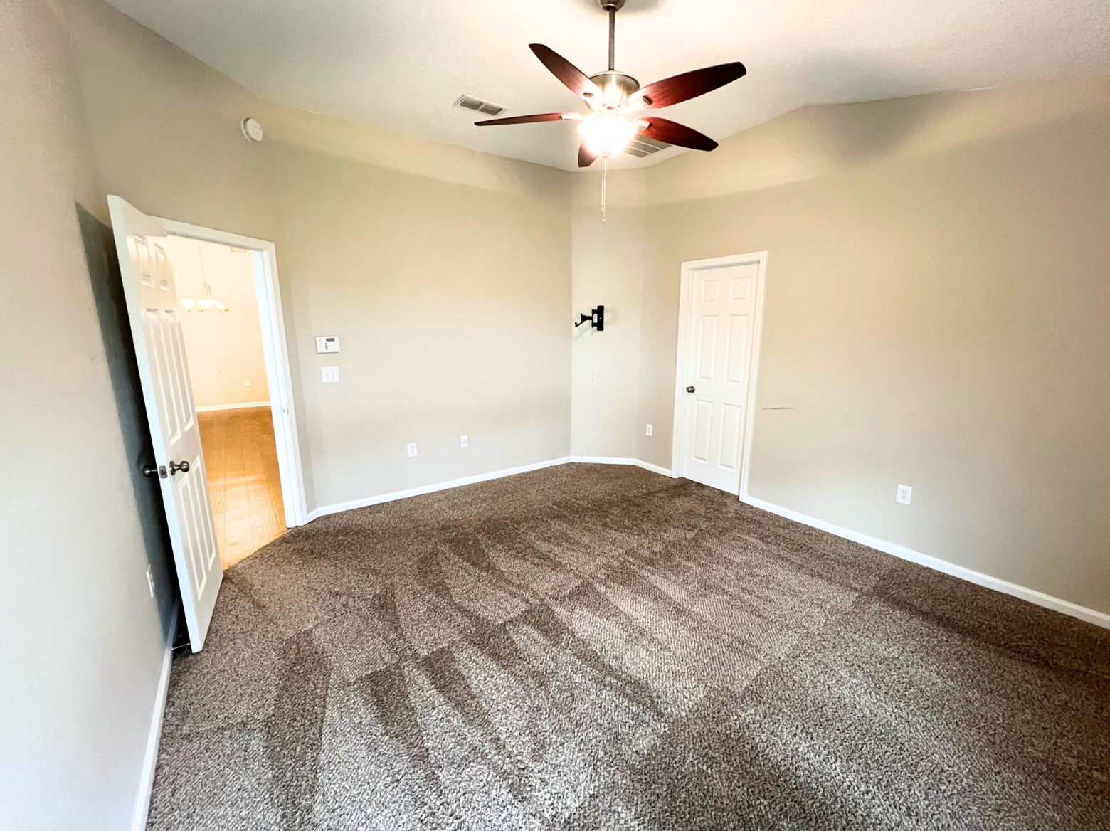 Spacious Home with Open Layout, Fenced Yard & 3-Car Garage property image