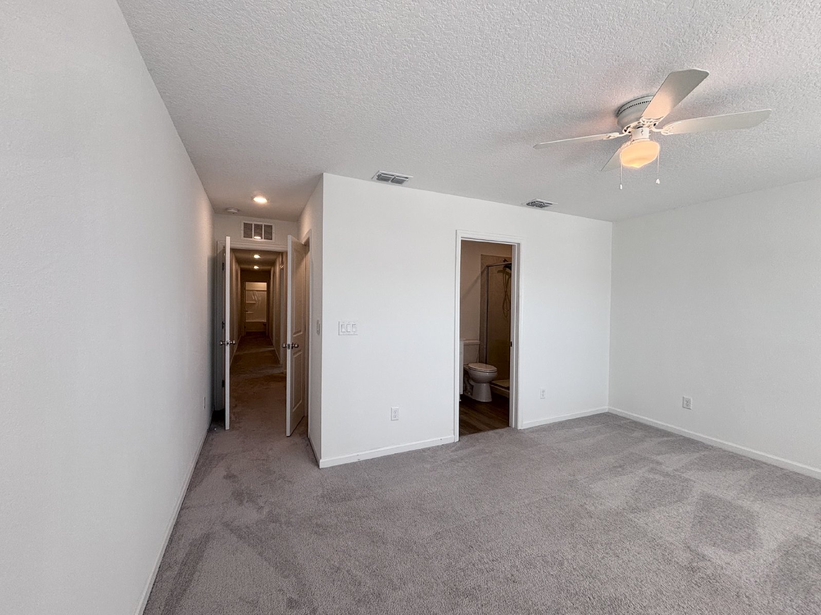 Newer Townhome in Orange Park property image