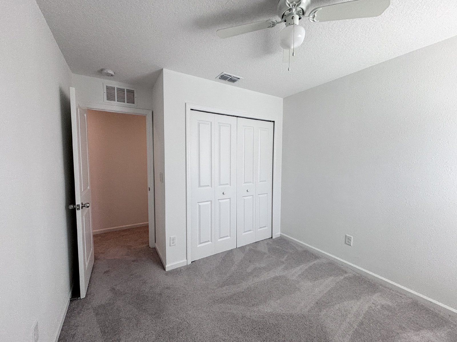 Newer Townhome in Orange Park property image