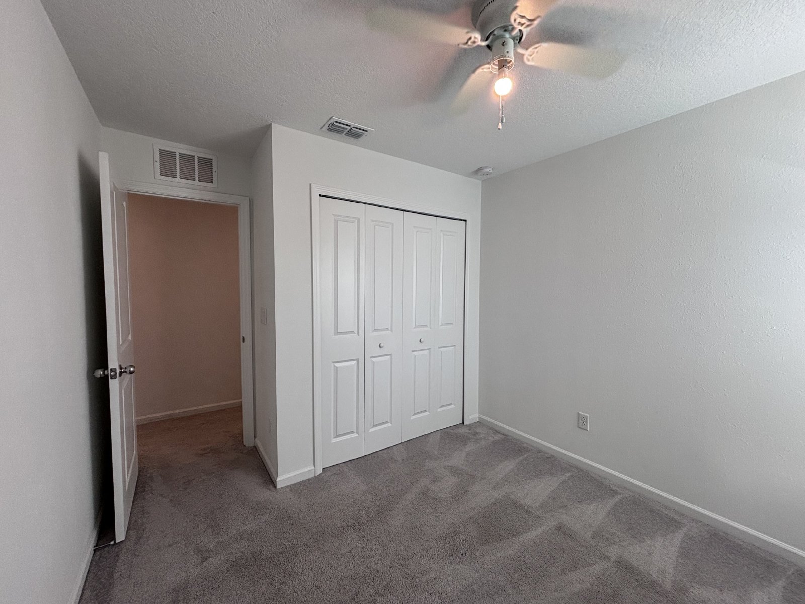 Newer Townhome in Orange Park property image