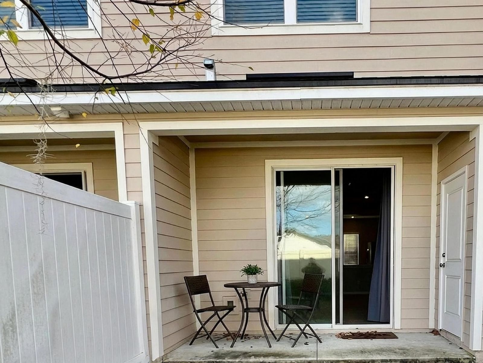 Newer 2 Bed | 2.5 Bath Condo – Perfect for Roommates! property image