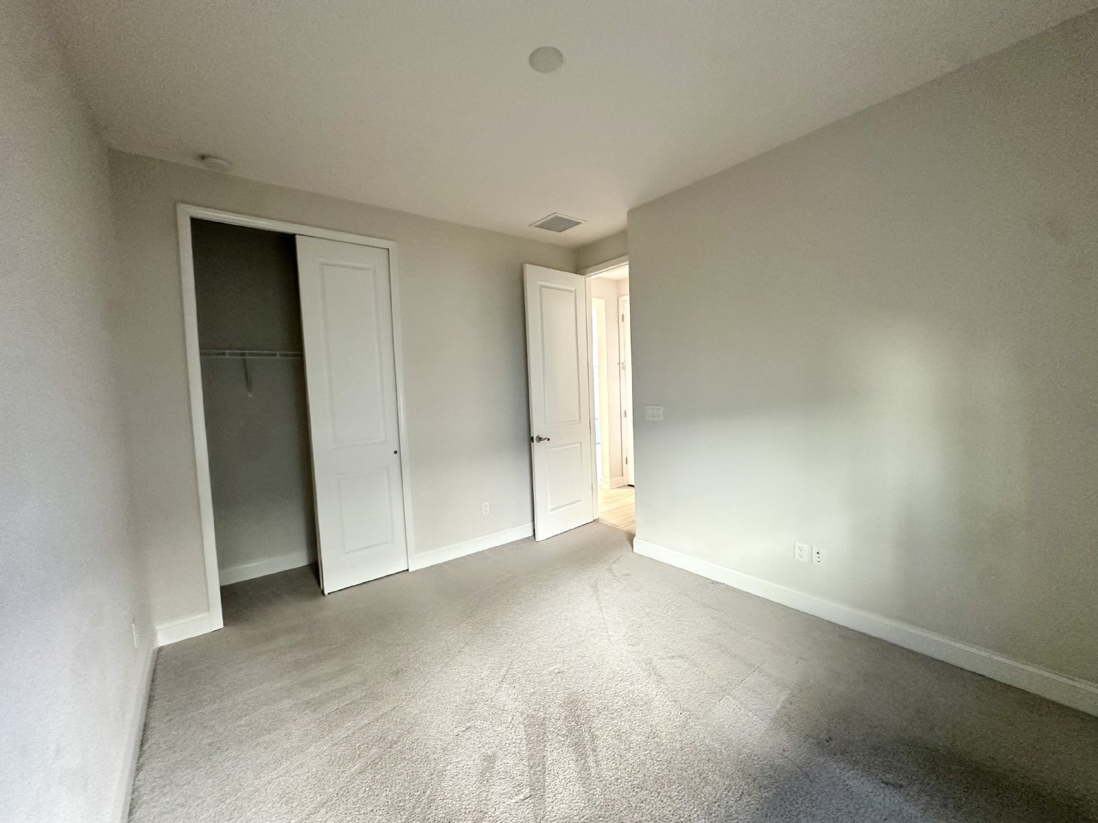 Centrally Located in Growing Area, Gated Community! property image