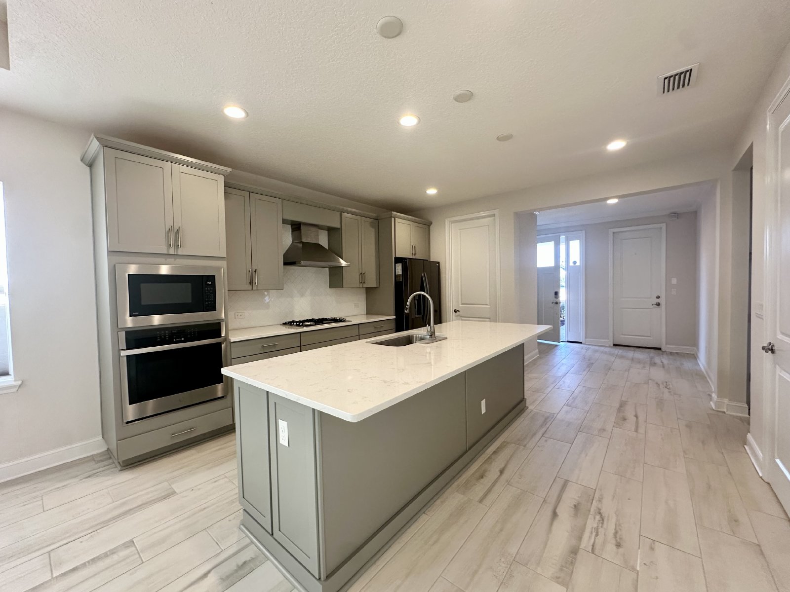 Centrally Located in Growing Area, Gated Community! property image